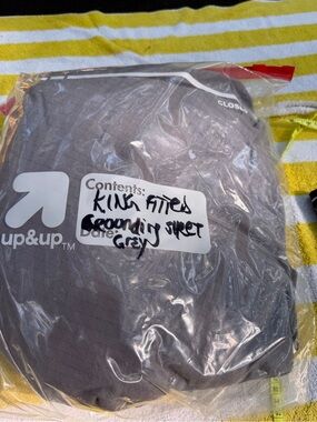 Source Unknown Gray King Fitted Sheet